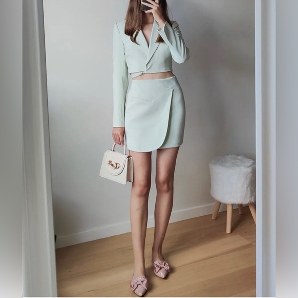 Zara PASTEL GREEN BLAZER DRESS - Picture 2 of 13